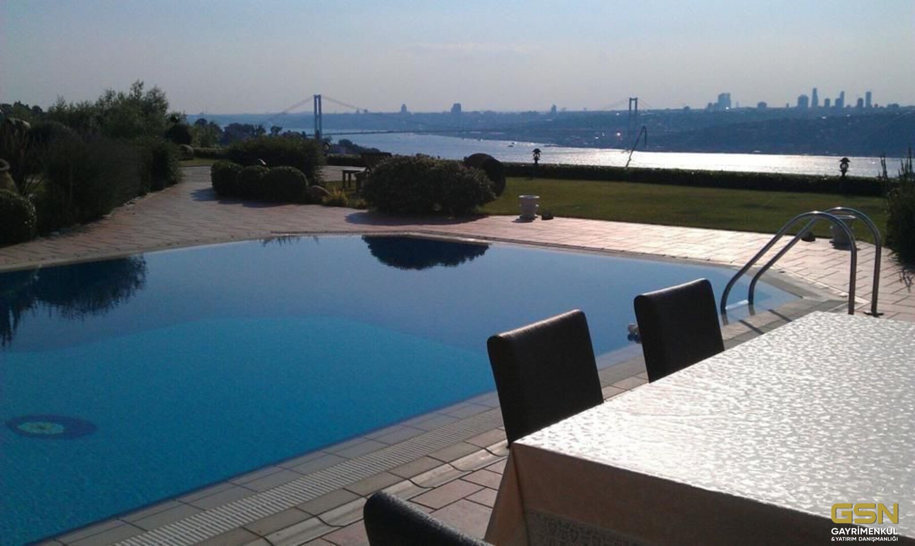 1-ÇENGELKÖYDE LEBİDERYA BOĞAZ MANZARALI SATILIK MALİKANE 