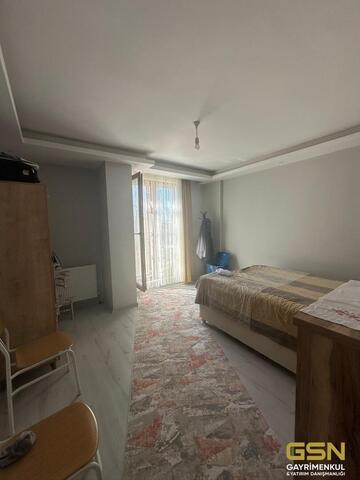 37-ÇAYIROVA ATATÜRK MH. BUTİK SİTEDE SATILIK 5+1 BAHÇE DUBLEKS