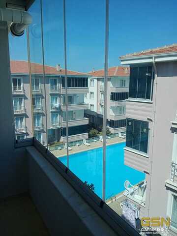 GSN GAYRİMENKUL'DEN KARASU SAHİLDE HAVUZLU SİTE İÇİ SATILIK 1+1