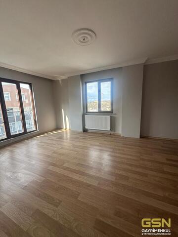 12-GSN GAYRİMENKUL'DEN MUAMMER AKSOY CADDESİNDE KİRALIK 3+1DUBLEKS