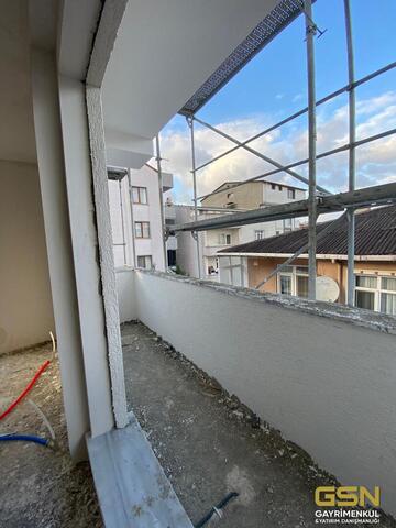 13-ÇAYIROVA'DA KENT MEYDANINA YAKIN KONUMDA SATILIK DUBLEKS DAİRELER