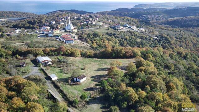 5-ŞİLE DE DENİZE YAKIN RUHSATLI EV VE ARAZİ