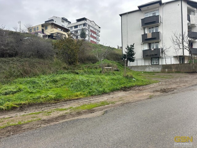 ÇAYIROVA YATIRIMLIK 16 DAİRELİK SATILIK ARSA