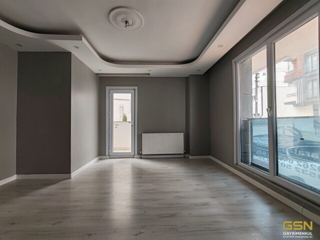 11-ÇAYIROVA EMEK MAHALLESİ BOSNA CADDESİNE YAKIN  SATILIK 3+1 BAHÇE  DUBLEKS