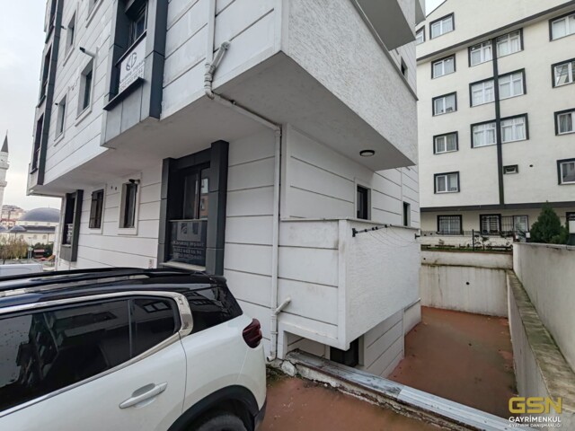 2-ÇAYIROVA EMEK MAHALLESİ BOSNA CADDESİNE YAKIN  SATILIK 3+1 BAHÇE  DUBLEKS