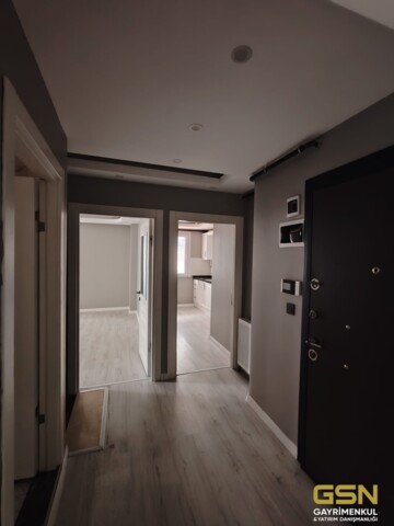 28-ÇAYIROVA EMEK MAHALLESİ BOSNA CADDESİNE YAKIN  SATILIK 3+1 BAHÇE  DUBLEKS