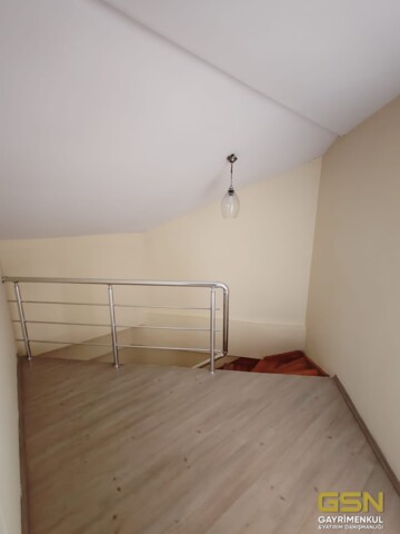 24-ÇAYIROVA MUHAMMER AKSOY CADDESİNDE SATILIK 2+1 DUBLEKS