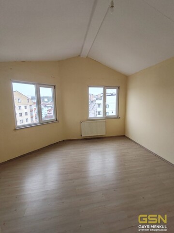 21-ÇAYIROVA MUHAMMER AKSOY CADDESİNDE SATILIK 2+1 DUBLEKS