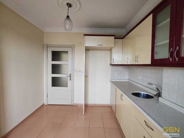 10-ÇAYIROVA MUHAMMER AKSOY CADDESİNDE SATILIK 2+1 DUBLEKS