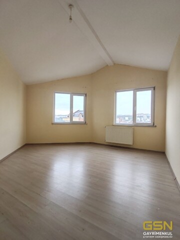 23-ÇAYIROVA MUHAMMER AKSOY CADDESİNDE SATILIK 2+1 DUBLEKS