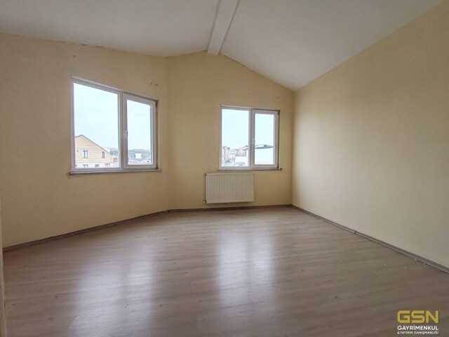 22-ÇAYIROVA MUHAMMER AKSOY CADDESİNDE SATILIK 2+1 DUBLEKS