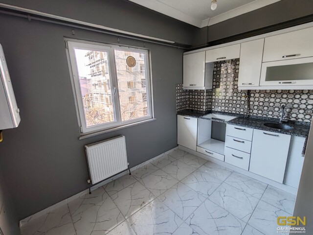 6-ÇAYIROVA MUAMMER AKSOY CAD. KİRALIK 2+1 BAHÇE DUBLEKS