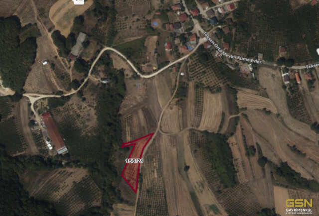 KOCAELİ KANDIRA TEKSEN MAHALLESİNDE YOLA CEPHE SATILIK TARLA