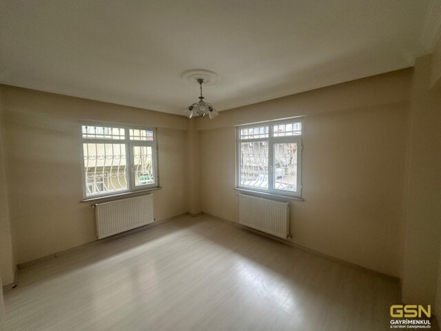 2-PENDİK ESENYALI'DA MERKEZİ KONUMDA SATILIK 3+1 DAİRE