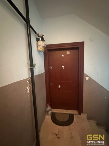 21-ÜMRANİYE ATAKENT MAHALLESİNDE MİTHATPAŞA CADDESİ ÜZERİNDE SATILIK 3+1 DAİRE