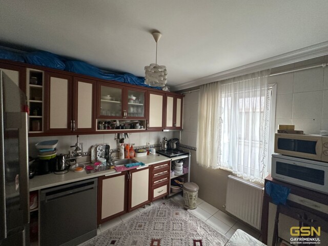 10-ÜMRANİYE ATAKENT MAHALLESİNDE MİTHATPAŞA CADDESİ ÜZERİNDE SATILIK 3+1 DAİRE