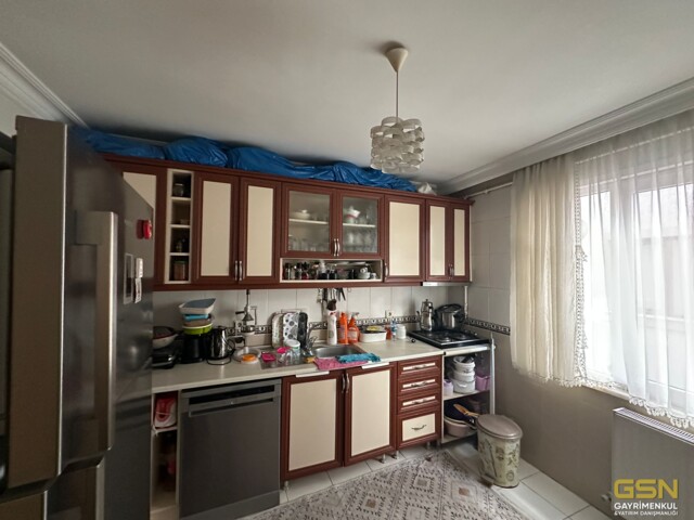 17-ÜMRANİYE ATAKENT MAHALLESİNDE MİTHATPAŞA CADDESİ ÜZERİNDE SATILIK 3+1 DAİRE