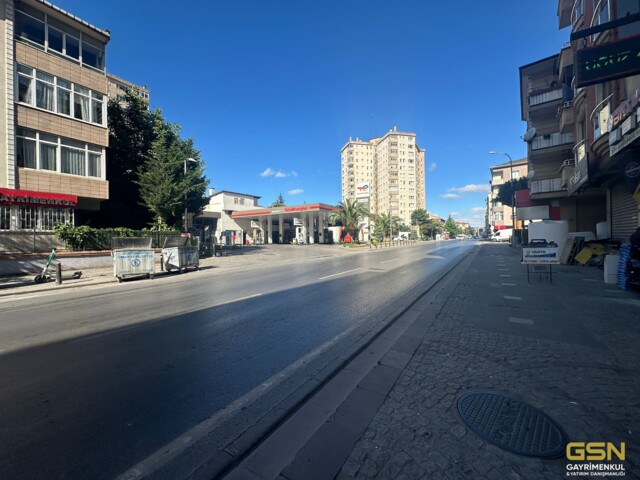 24-ÜMRANİYE ATAKENT MAHALLESİNDE MİTHATPAŞA CADDESİ ÜZERİNDE SATILIK 3+1 DAİRE